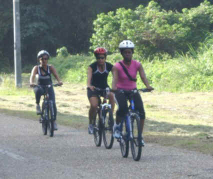ladies cycling condensed.jpg (75331 bytes)